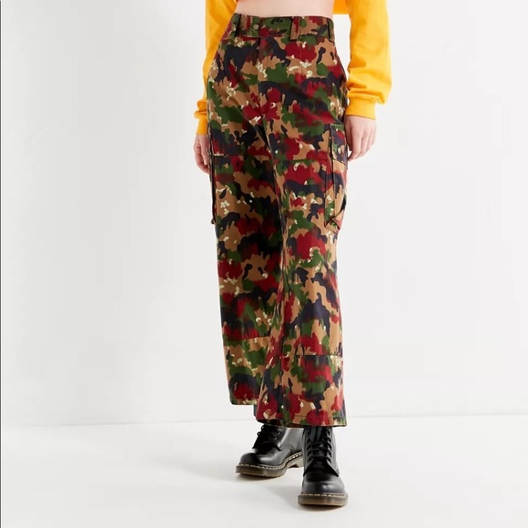 Brand New Urban Outfitters Army Cargo pants size 44 (12) - Picture 2 of 7